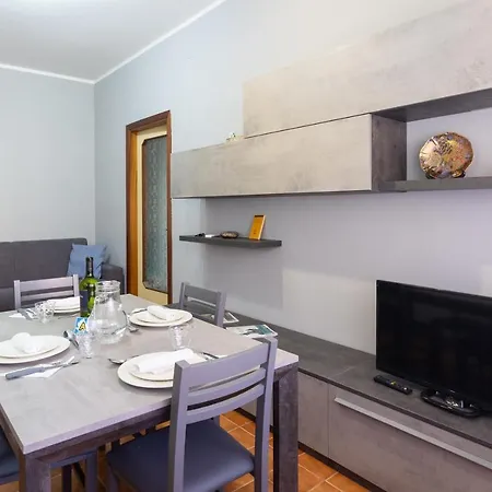 Apartment Accogliente A Due Passi Dal Mare *